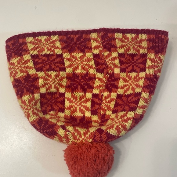 Bula toque with Pom Pom - Picture 3 of 7